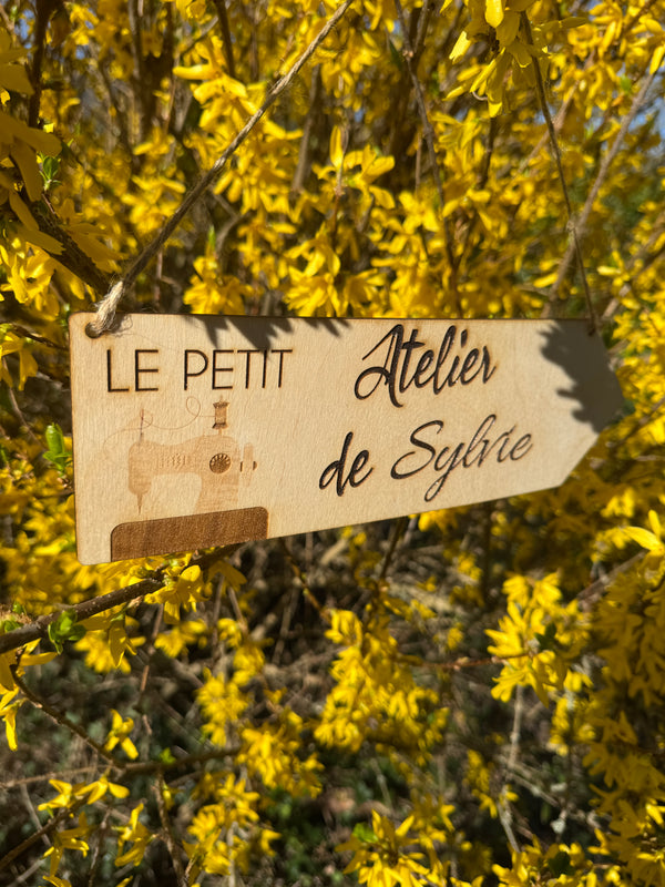 Sewing workshop sign