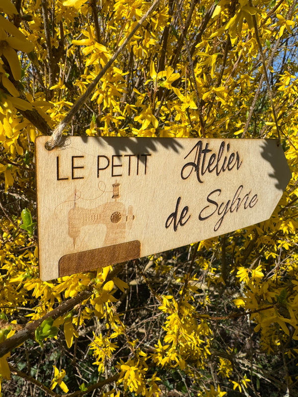 Sewing workshop sign