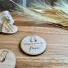 Unique wooden decision coin for couples, engraved for personal touch. Perfect for parents to decide tasks like feeding or nappy changes. A lightweight, funny, and original gift idea for baby showers or newborn celebrations.